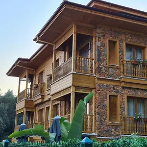 Amber Akyaka Oda ve Kahvaltı Akyaka (Mugla)