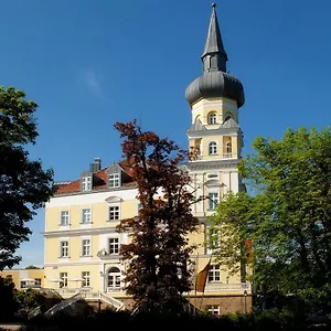 https://hotel-schloss-schwarzenfeld.com-bavaria.com
